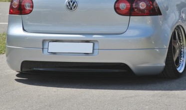 Нижняя накладка на задний бампер VW Golf 5 без выреза фото