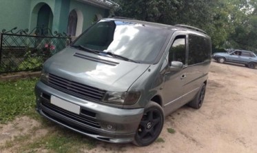 Тюнінгова накладка переднього бампера Mercedes Vito W638 фото