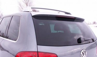 Спойлер багажника VW Touareg 7L фото