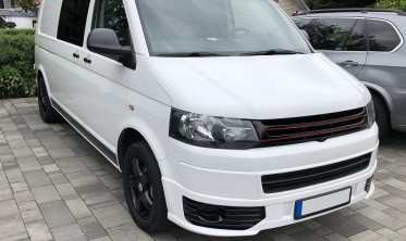 Накладка переднего бампера VW T5 в стиле Sportline (рестайл) фото