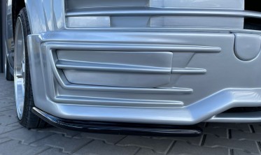 Накладки элероны переднего бампера VW T6 Sportline фото