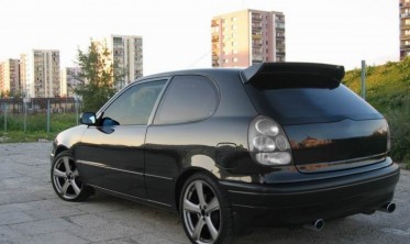 Спойлер багажника Toyota Corolla E11 хетчбек 3 двери фото