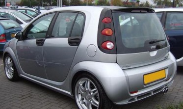 Спойлер задніх дверей Smart Forfour I фото