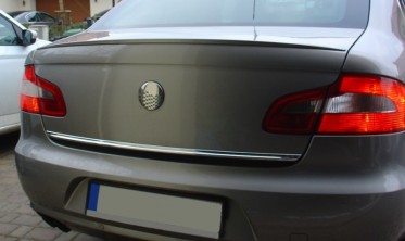 Спойлер багажника Skoda Superb II дизайн оригинала фото