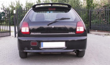 Спойлер кришки багажника Mitsubishi Colt CJ0 фото