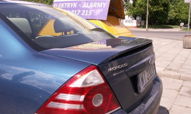 Спойлер крышки багажника Ford Mondeo III (2000-2007) Sedan фото