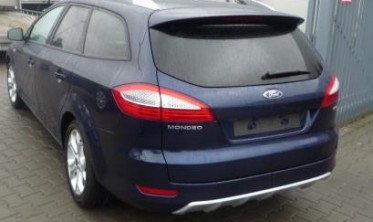 Накладка диффузор заднего бампера Ford Mondeo 4 Kombi фото