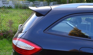 Спойлер крышки багажника Ford Mondeo 4 Kombi фото