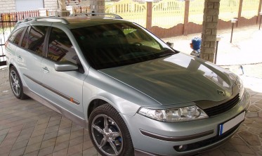 Накладки на фари (реснічки) Renault Laguna II фото