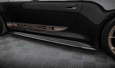 Тюнинговые накладки (листвы) на боковые пороги Porsche 911 992 GT3 фото