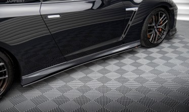 Боковые листвы на пороги Street Pro Nissan GTR R35 рестайл фото