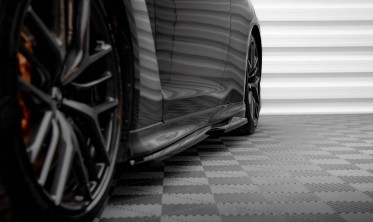 Боковые нижние накладки на пороги Nissan GTR R35 2016 - 2022 фото