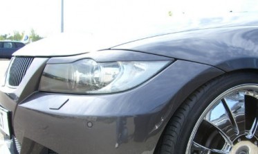 Накладки на фары (реснички) BMW E90 с вырезом фото