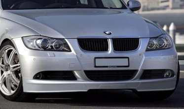 Накладка переднього бампера BMW E90. фото