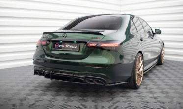 Центральный диффузор на задний бампер Street Pro Mercedes W213 AMG E63 рестайл фото