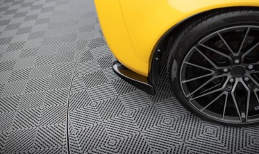 Бокові тюнінг накладки на задній бампер Chevrolet Corvette C6 фото