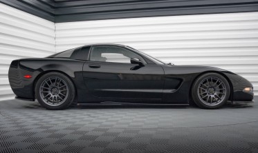Нижні накладки (дифузори) на бокові пороги Chevrolet Corvette C5 фото