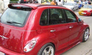 Спойлер кришки багажника Chrysler PT Cruiser фото