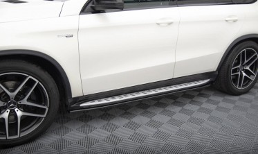 Нижние тюнинг накладки на боковые пороги Mercedes GLE Coupe 43 AMG / AMG-Line C292 фото