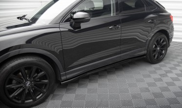 Нижние тюнинг накладки (листвы) на боковые пороги Audi Q3 Sportback F3 фото