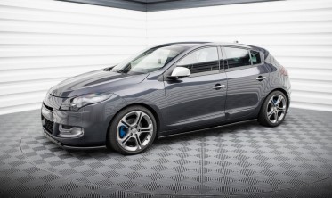Тюнинговые накладки (листвы) на боковые пороги Renault Megane Mk3 GT рестайл фото