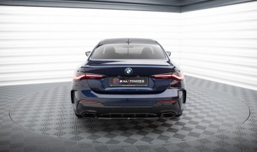 Центральная тюнинг накладка на задний бампер BMW 4 M440i G22 фото