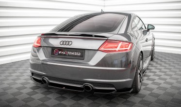 Центральная тюнинг накладка на задний бампер Audi TT 8S версия S-Line фото