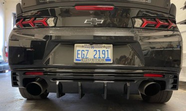 Задний диффузор под одинарный выхлоп Chevrolet Camaro 6  фото