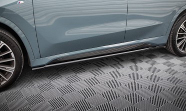 Нижние накладки (листвы) на боковые пороги BMW X1 U11 M-Pack, M35i (Maxton Design) фото