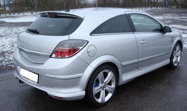 Спойлер багажника Opel Astra H GTC в стилі OPC фото