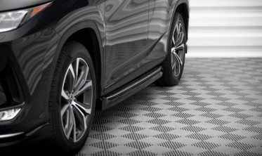 Нижні тюнінгові накладки (лістви) на пороги Lexus RX Mk4 рестайл фото