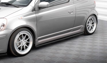 Тюнинг накладки (листвы) на боковые пороги Toyota Yaris Mk1 рестайл T-Sport фото