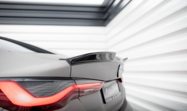 Тюнинговый 3D спойлер на крышку багажника BMW M4 G82 фото