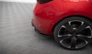Боковые тюнинг накладки на задний бампер Cupra Leon Mk1 Hatchback фото
