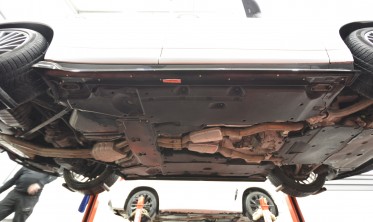 Тюнинговые накладки (листвы) под боковые пороги Porsche Cayenne Mk3 вар. 2 фото