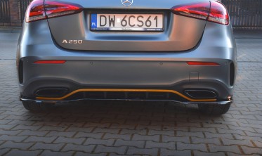 Тюнинговый диффузор (накладка) на задний бампер Mercedes A Hatchback AMG Line W177 фото