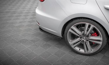Боковые тюнинг накладки на задний бампер Seat Leon Cupra Sportstourer Mk3 вар. 1 фото
