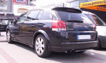 Накладка заднього бампера Opel Signum фото