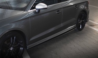 Боковые листвы (накладки) под пороги Street Pro для Audi S3 / A3 S-Line Sedan 8V фото