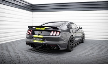 Боковые накладки Street Pro на задний бампер Ford Mustang GT Mk6 фото