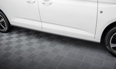 Нижние тюнинг накладки на боковые пороги Volkswagen Caddy Maxi Mk5 фото