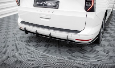 Центральная накладка Street Pro на задний бампер Volkswagen Caddy Maxi Mk5 фото