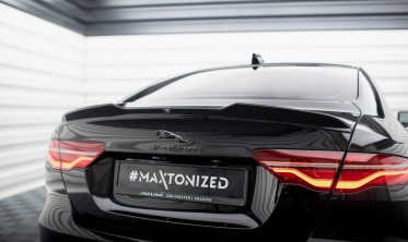 Тюнинговый 3D спойлер на крышку багажника Jaguar XE X760 рестайл фото