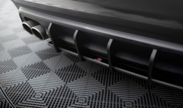 Центральная накладка Street Pro на задний бампер Jaguar XE X760 рестайл фото
