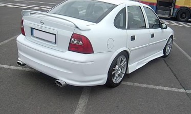 Спойлер багажника Opel Vectra B (1995-2002) версія 2 фото