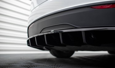 Тюнінговий дифузор (накладка) на задній бампер Tesla Model X Mk1 рестайл фото