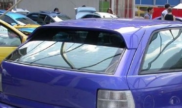 Спойлер над заднім склом Opel Astra F фото