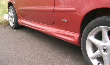 Тюнінгові накладки на пороги Peugeot 206 версія 3/5 дверей фото
