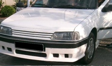 Накладка переднего бампера Peugeot 405 фото