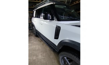 Пороги с отверстиями Land Rover Defender L663 фото
